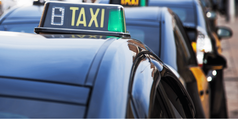 Servicio de taxi en Matadepera - transporte cómodo y seguro disponible 24 horas