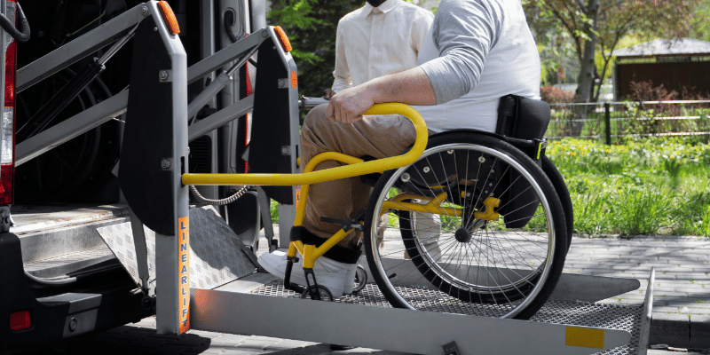 Taxi adaptado para minusválidos en Barcelona - transporte accesible y seguro
